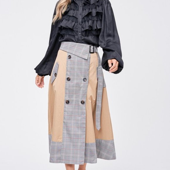 Belted Skirt - Picture 3 of 4